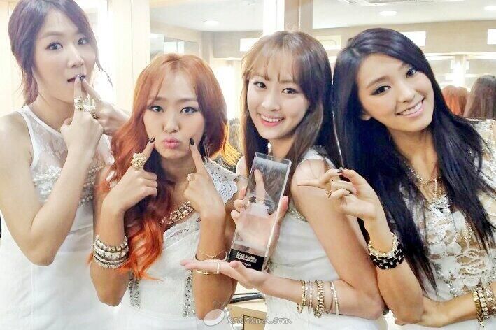 131115-sistar.jpg