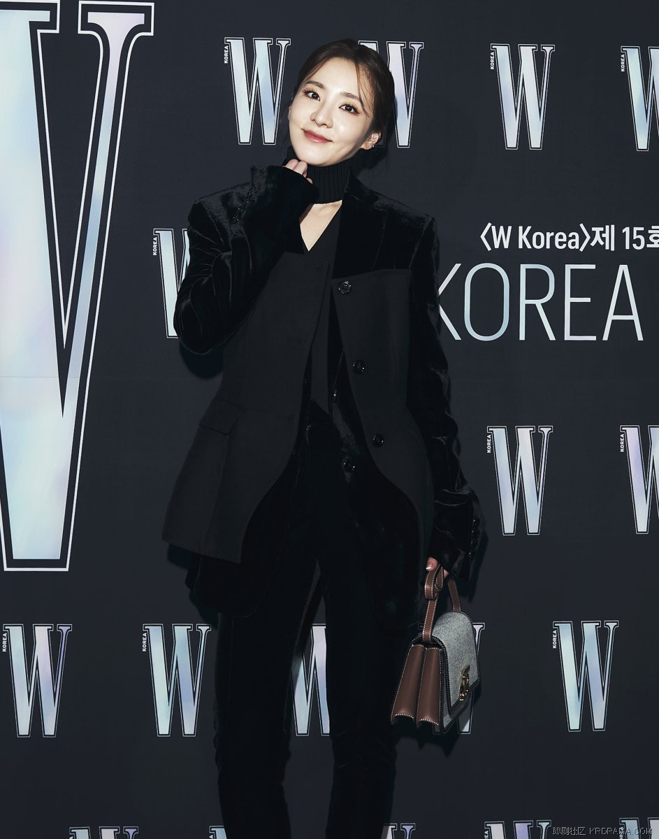 2NE1 SANDARA PARK2.jpg