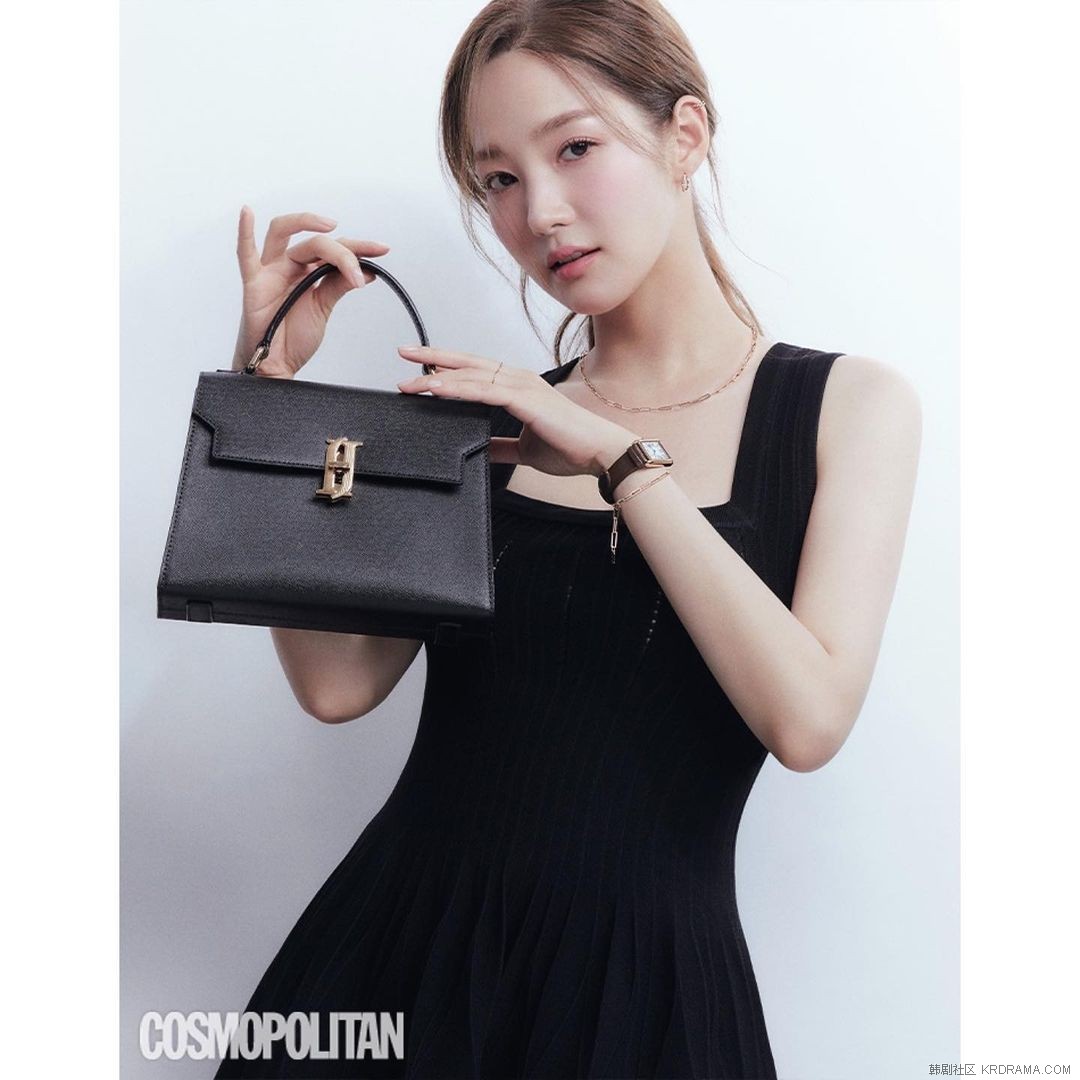 cosmopolitankorea~p~CaOn8Y8PrLD~2.jpg