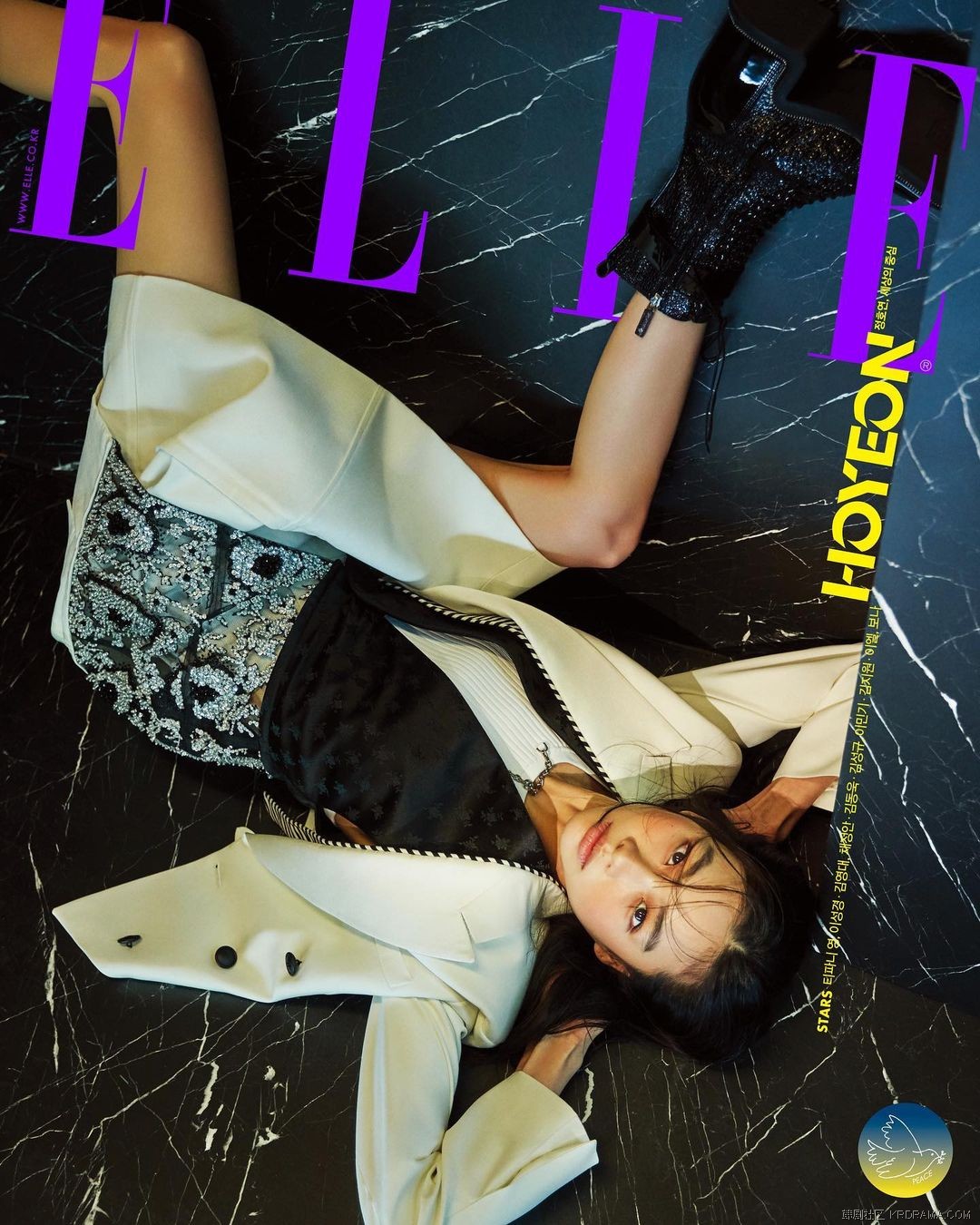 ellekorea~p~Ca897ARr0rn~2.jpg