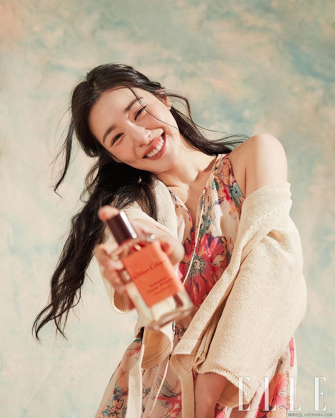 ellekorea~p~CbynJfUBHi5~1.jpg