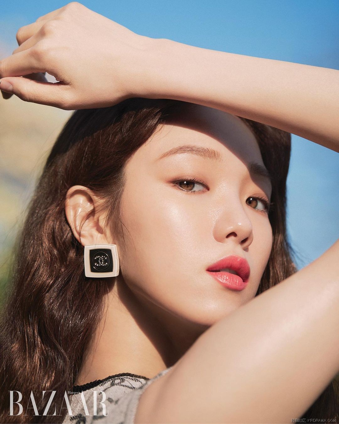 harpersbazaarkorea~p~CczAByCPGSW~1.jpg