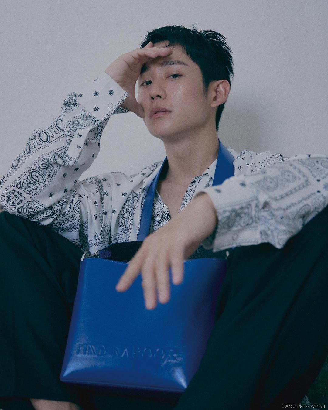 dazedkorea~p~Cd4aEPGpvR6~10.jpg