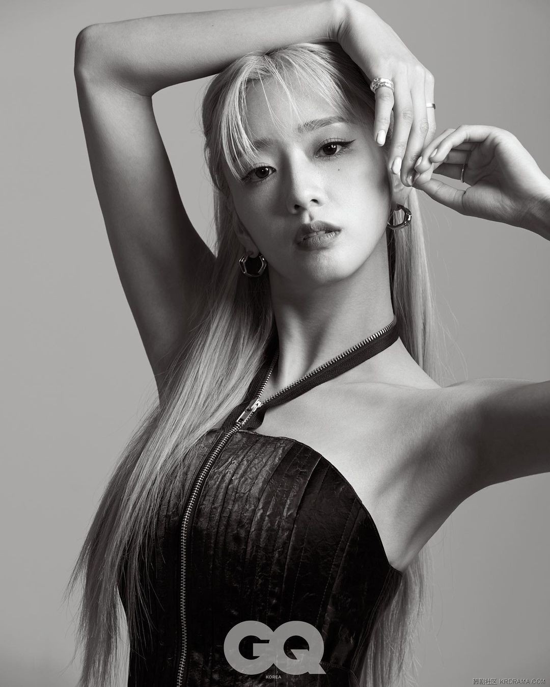 gq_korea~p~CfSex4ivUHG~5.jpg