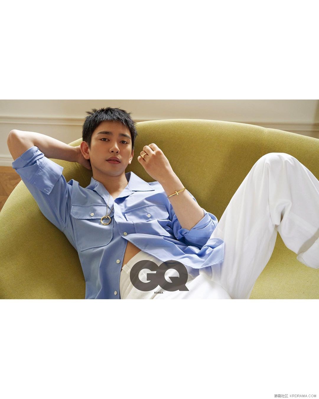 gq_korea~p~CfYjwYZvFVs~2.jpg