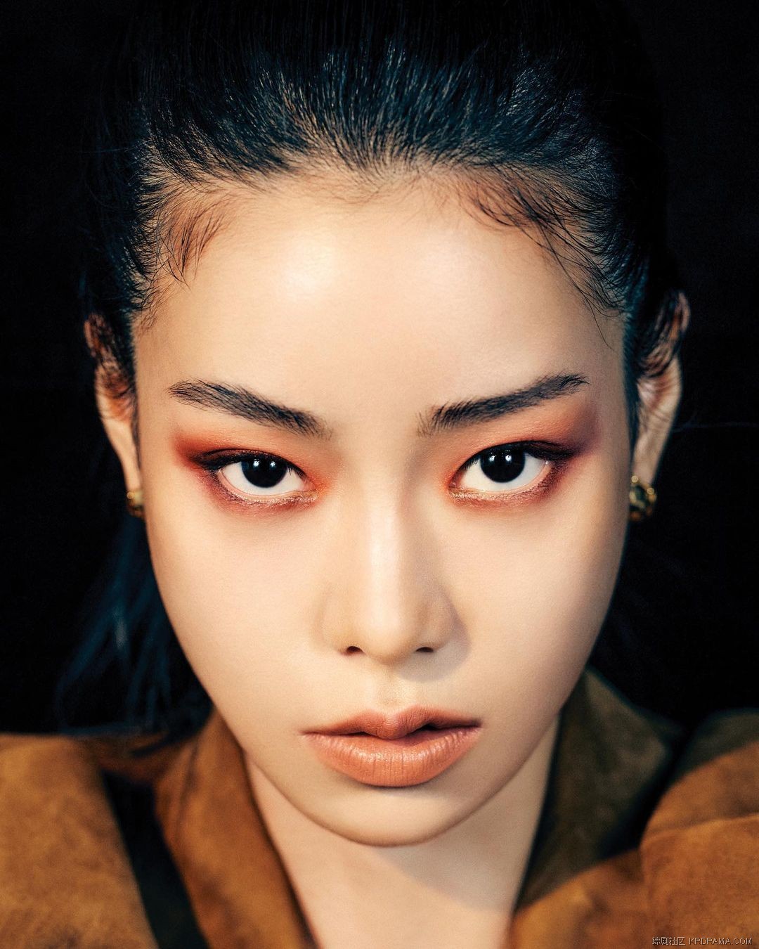 dazedkorea~p~CfXrW1-BKDU~5.jpg