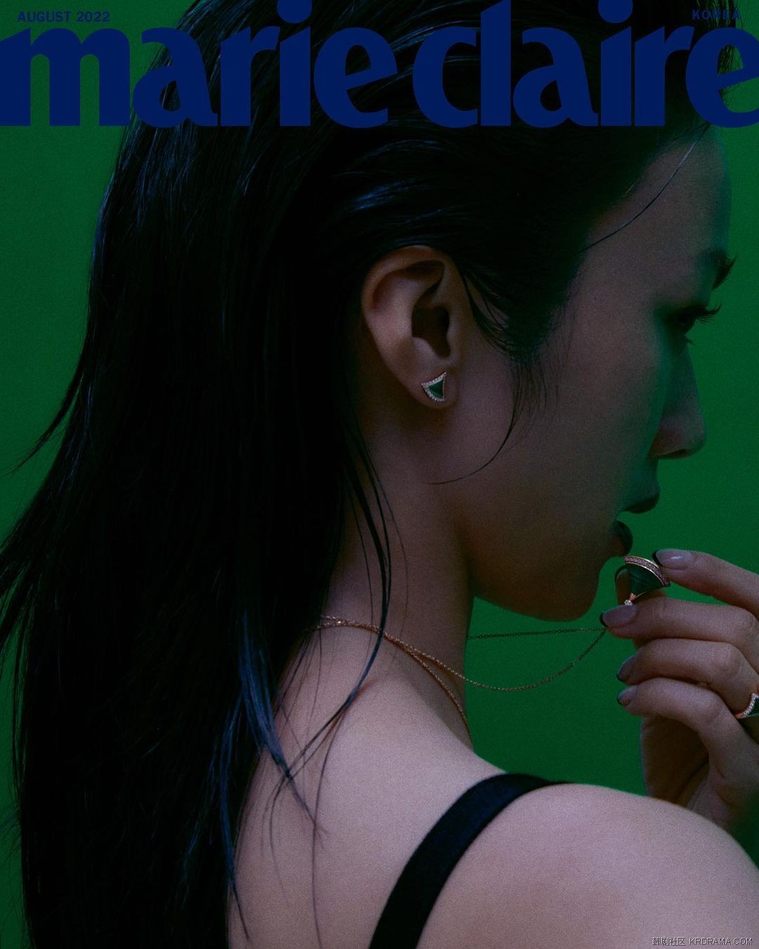 marieclairekorea~p~Cf_l-L6BdNx~1.jpg