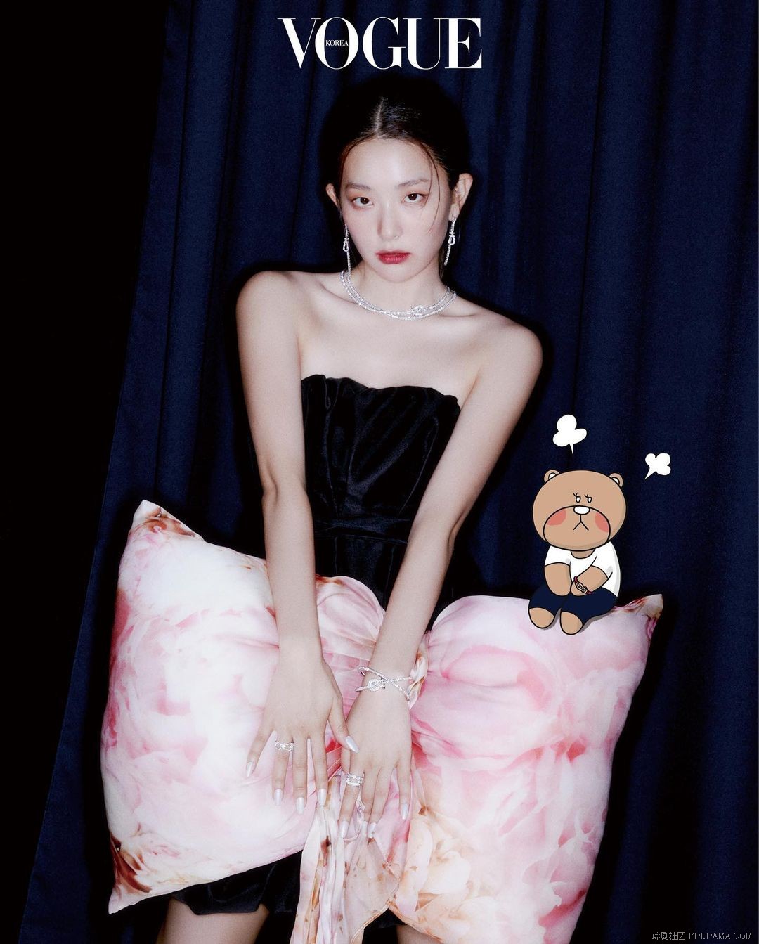 voguekorea~p~CglzhYPpjsT~3.jpg