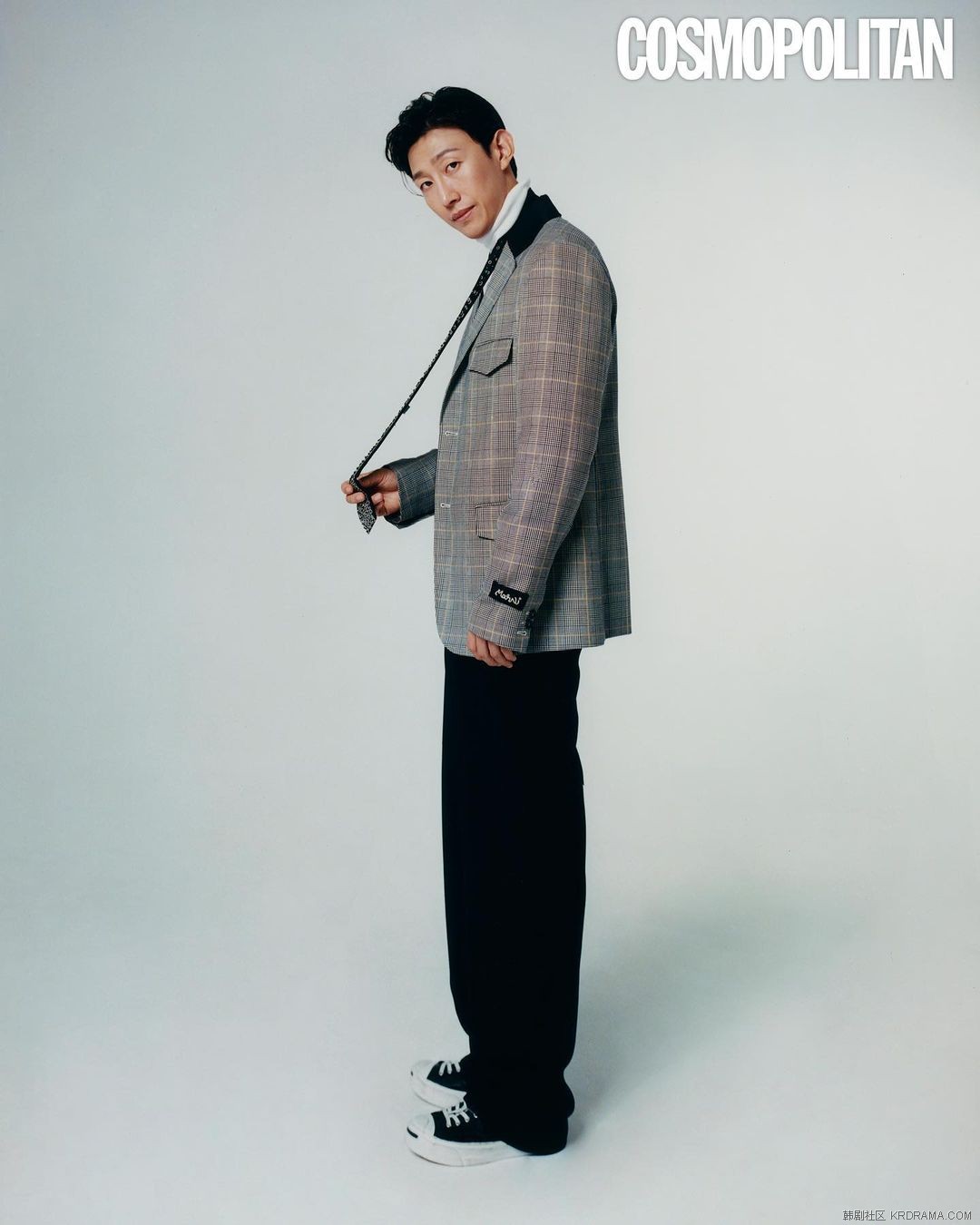 cosmopolitankorea~p~ChoNSuDP9ME~3.jpg