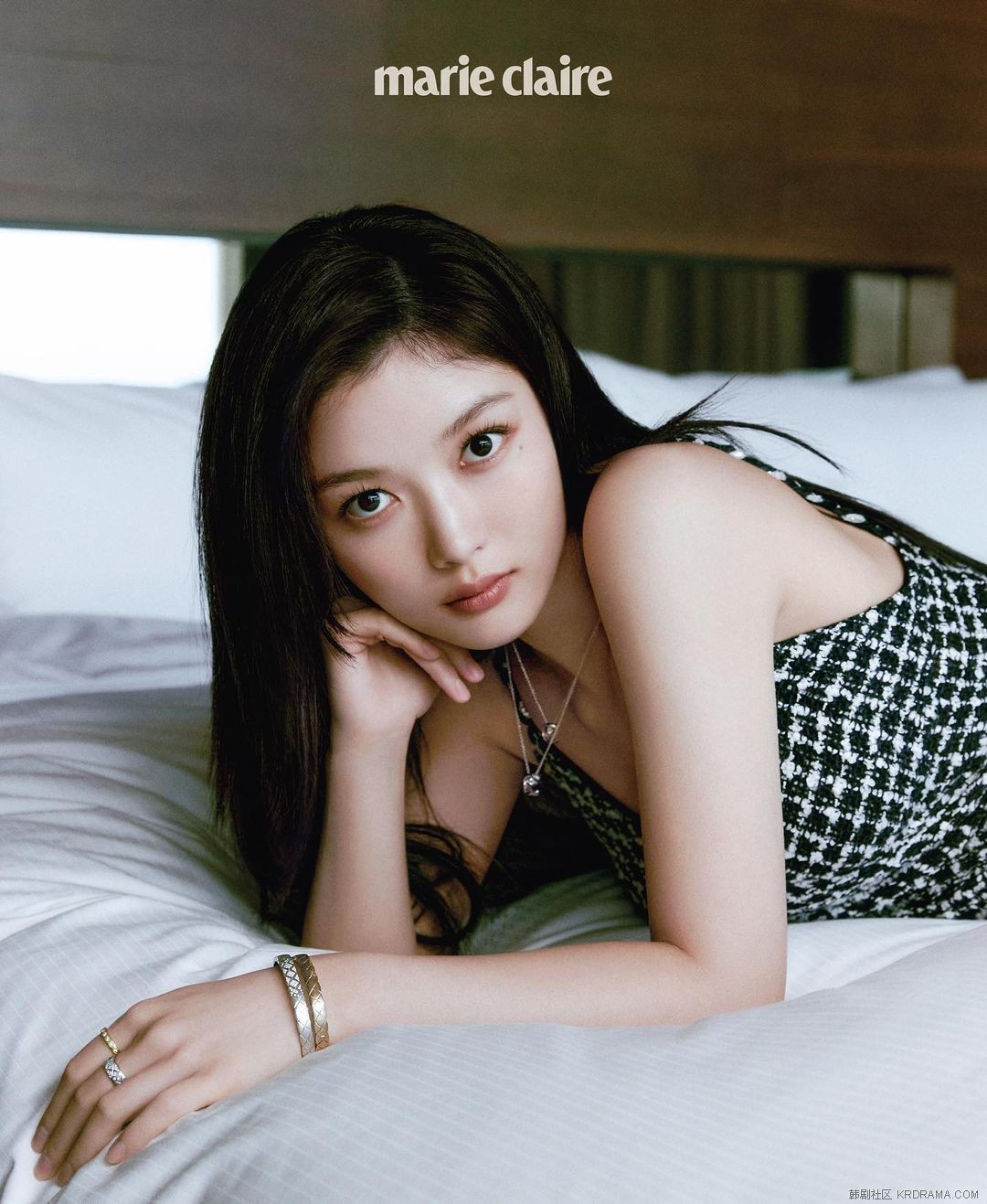 marieclairekorea~p~CkIk07APORC~4.jpg