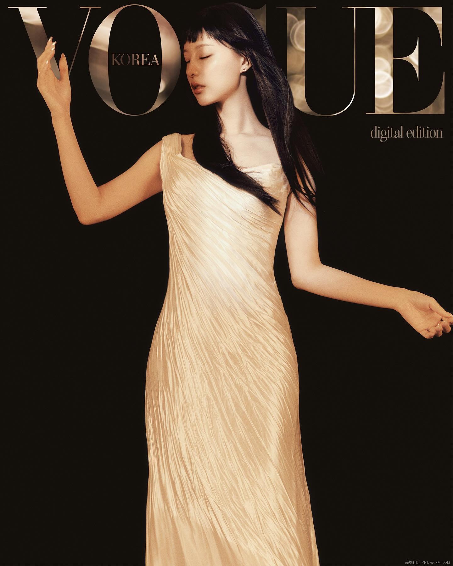 voguekorea_1728037852932.jpg