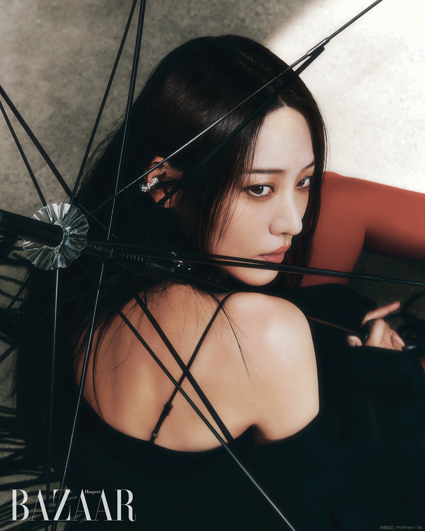 harpersbazaarkorea_1729091182836.jpg