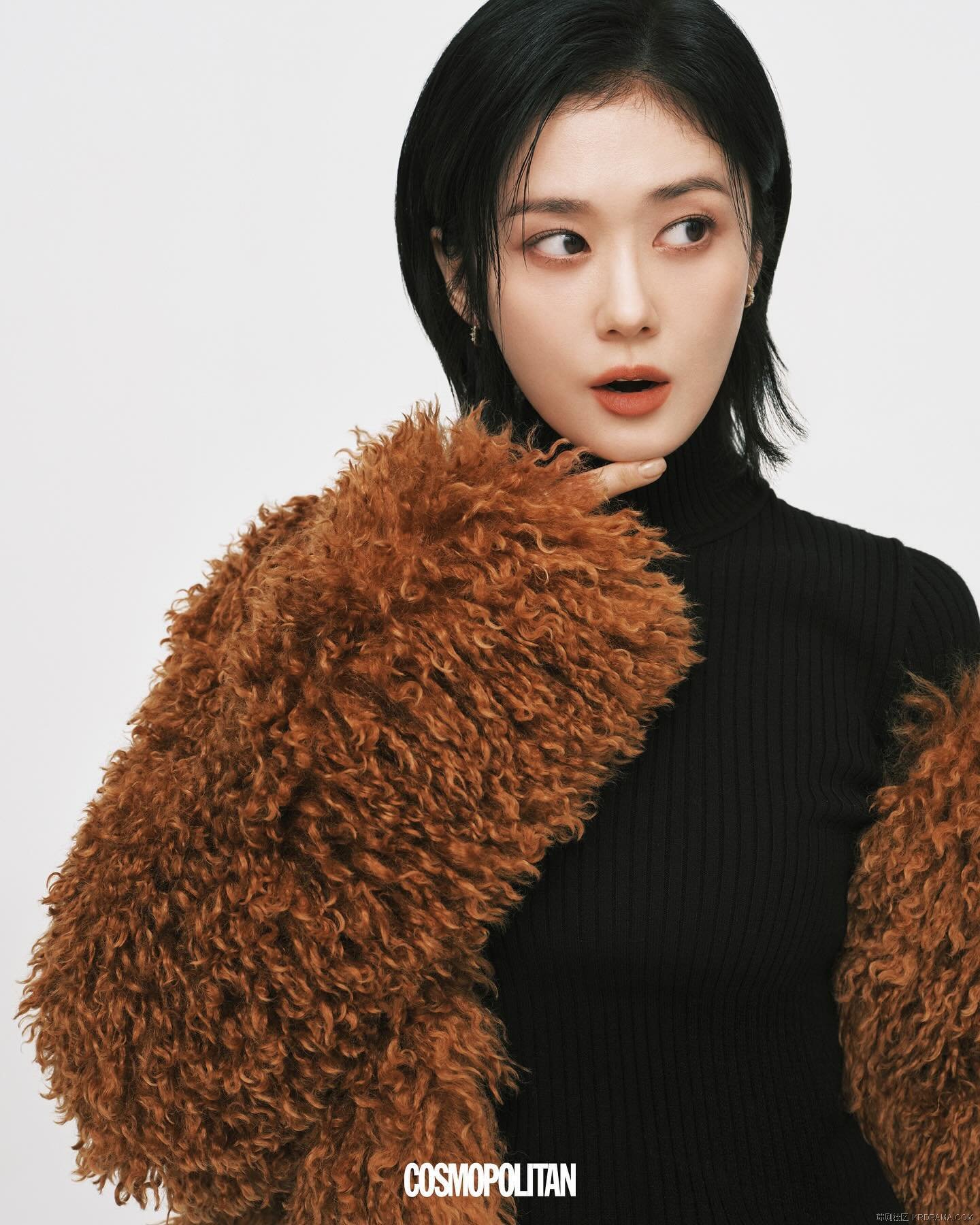 cosmopolitankorea_1729670336472.jpg