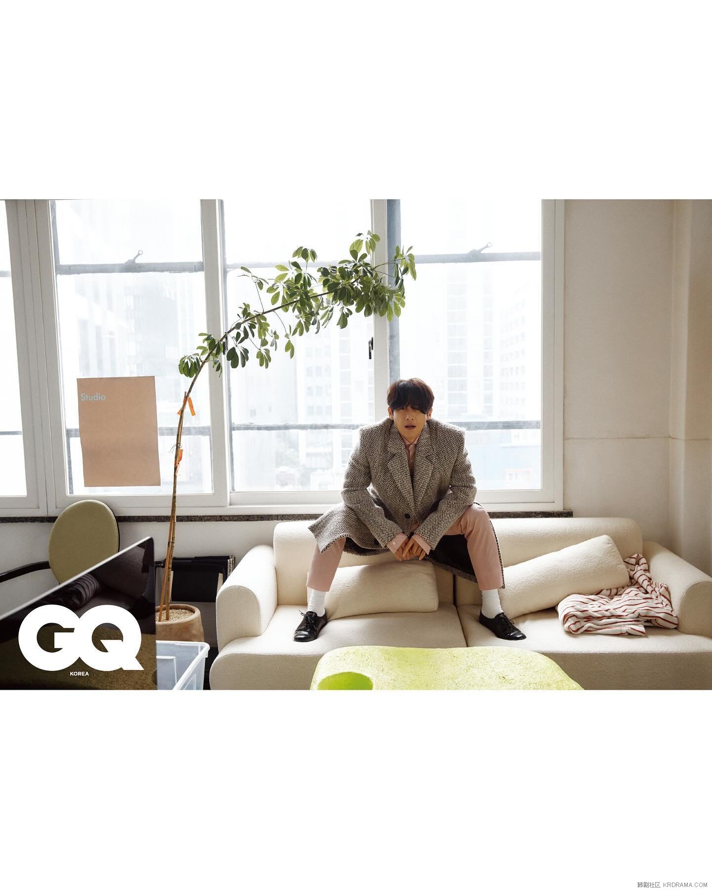 gq_korea_1730024153121.jpg