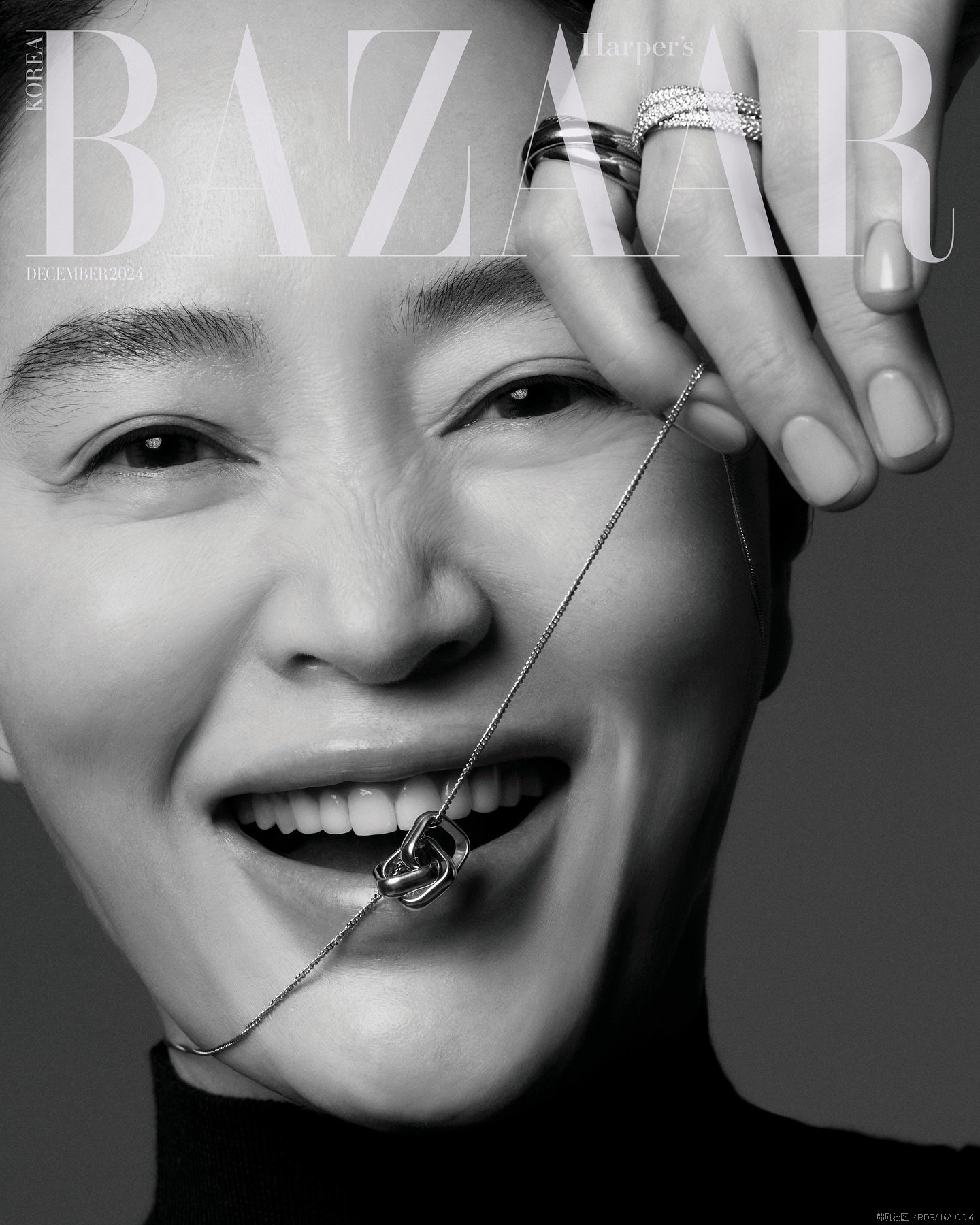 harpersbazaarkorea_1731685199412.jpg