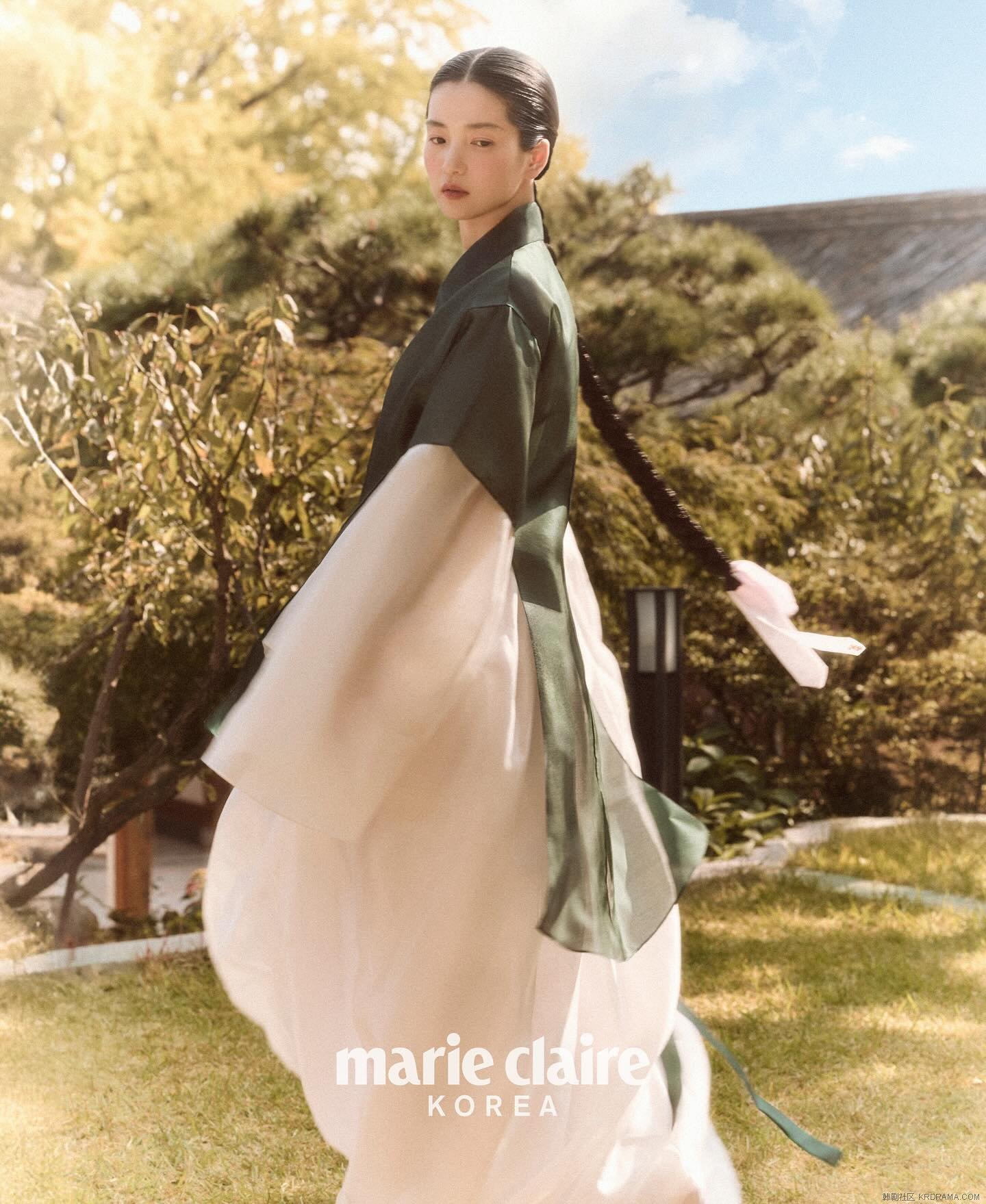 marieclairekorea_1735141794525.jpg