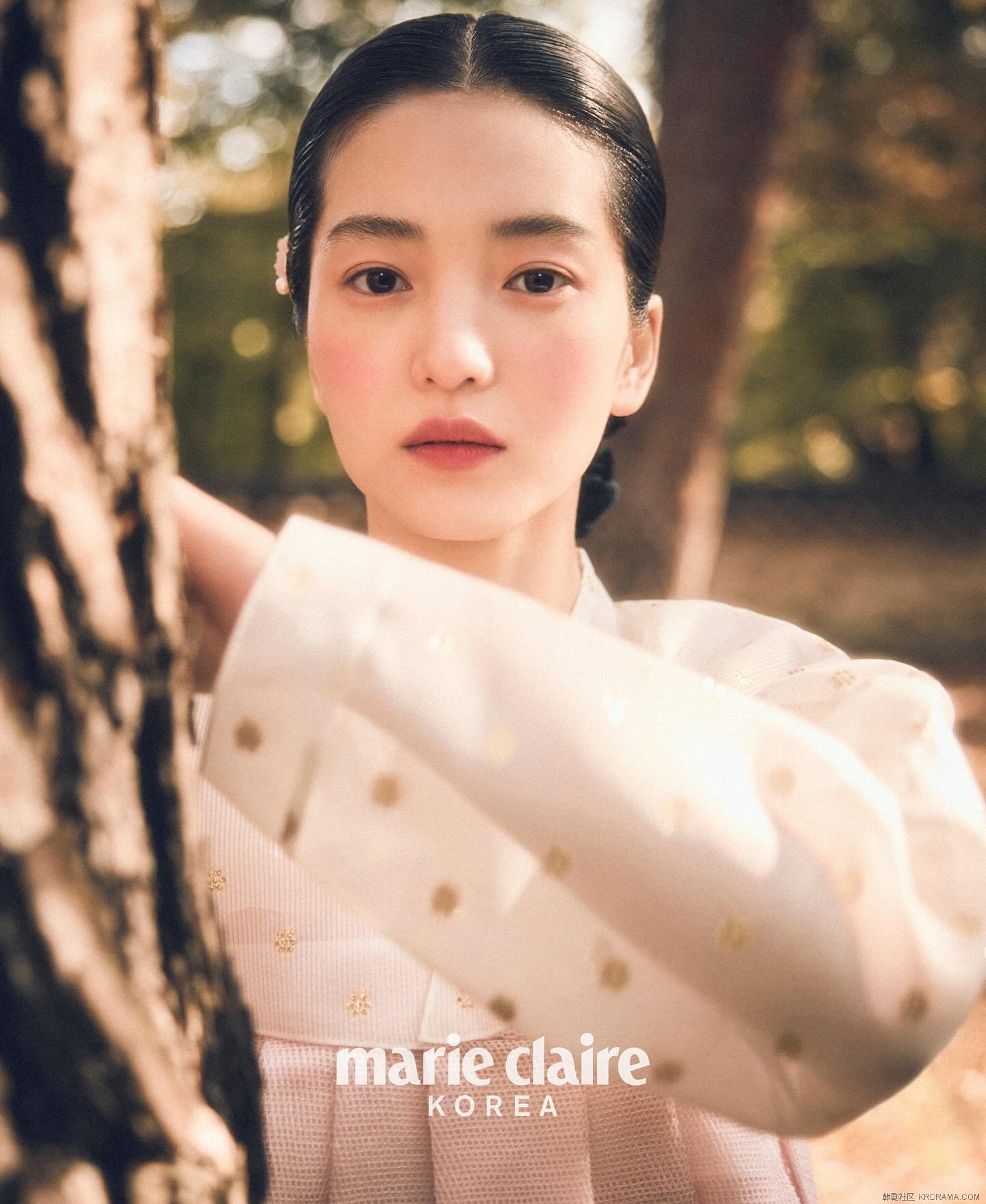 marieclairekorea_1735141791290.jpg