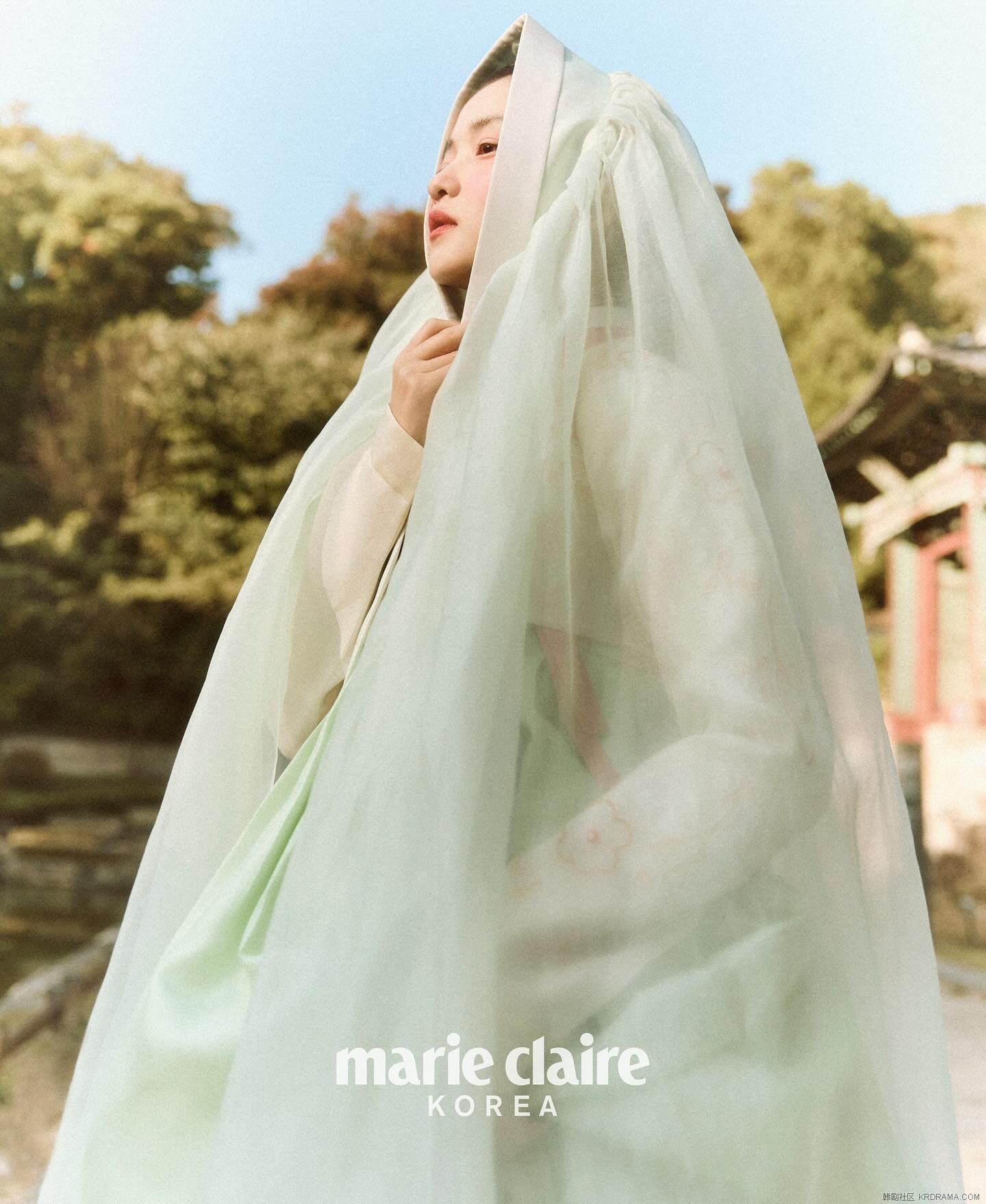 marieclairekorea_1735141765499.jpg