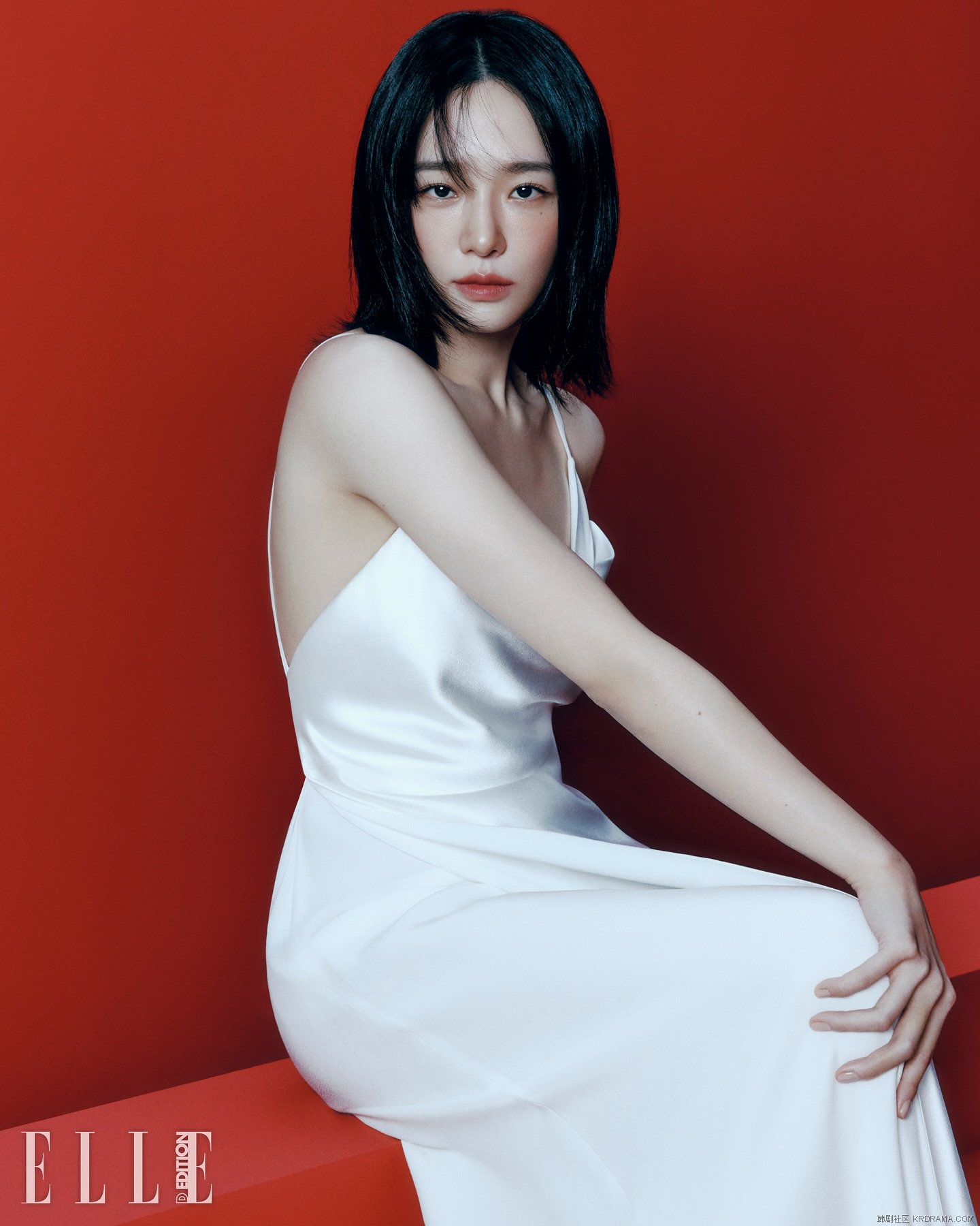 ellekorea_1736485513530.jpg