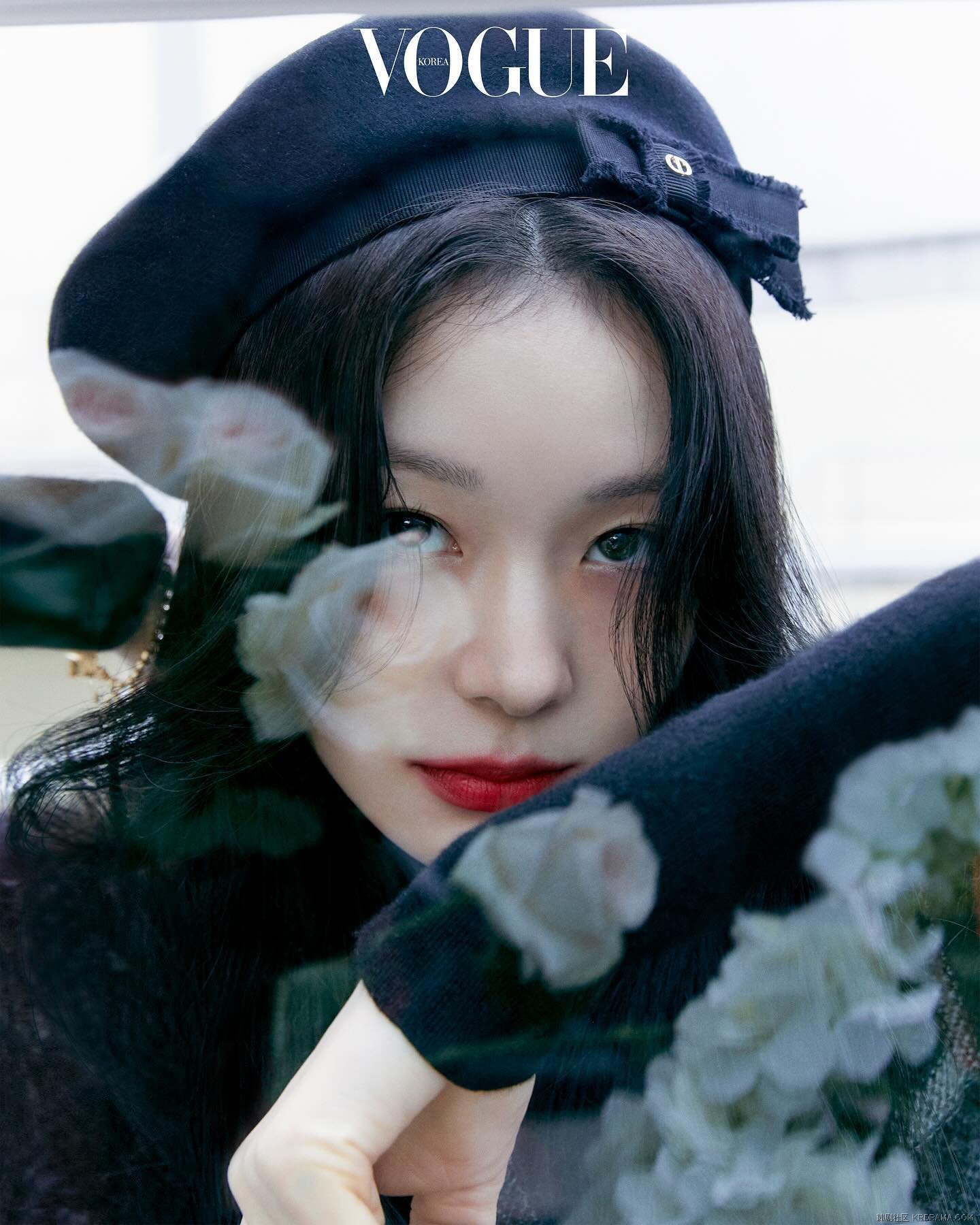 voguekorea_1736485997540.jpg