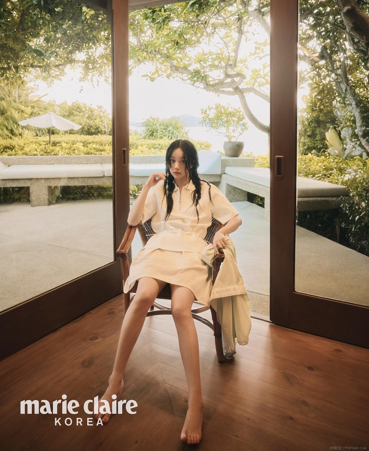 marieclairekorea_1738661747224.jpg