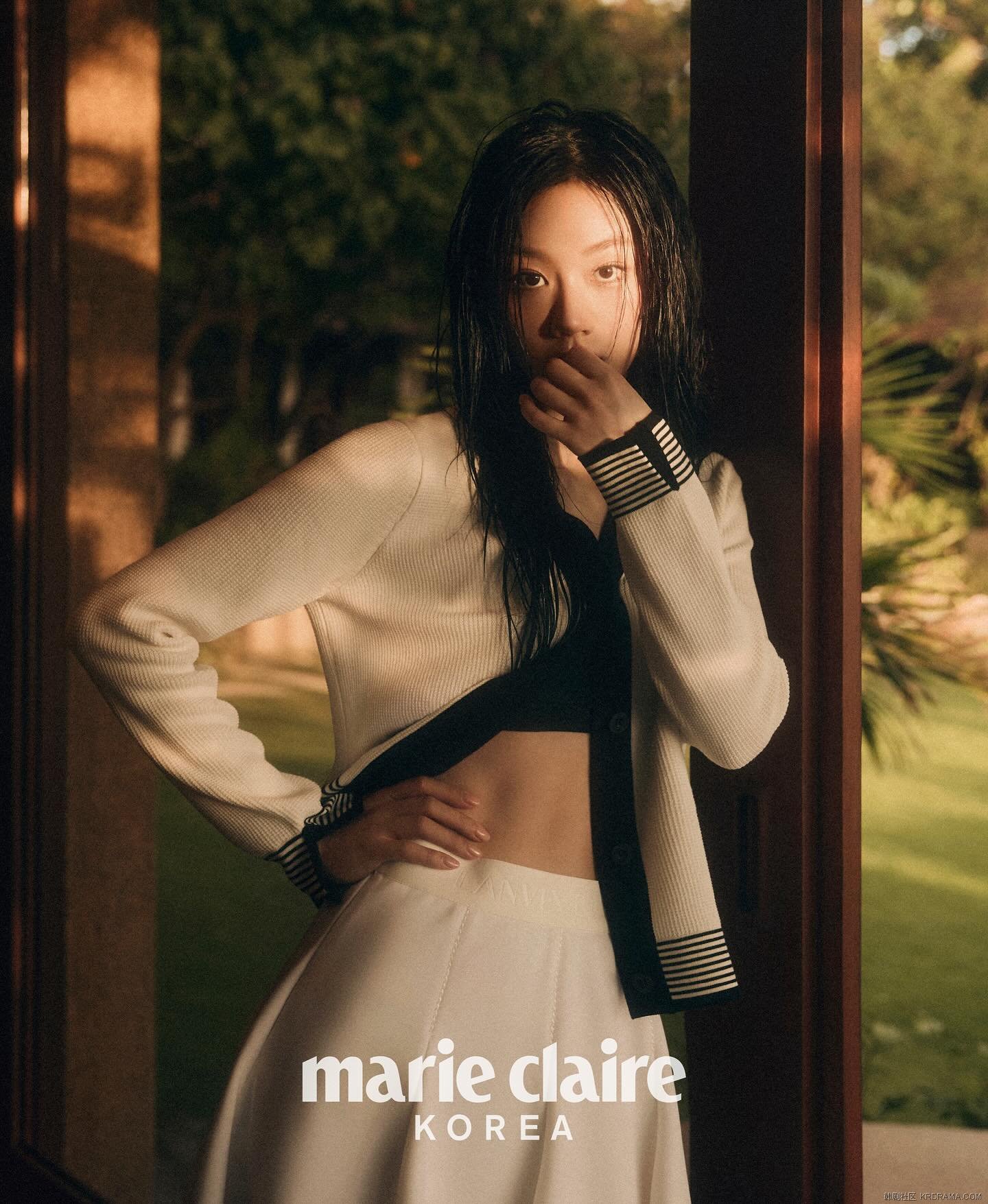 marieclairekorea_1738661745538.jpg