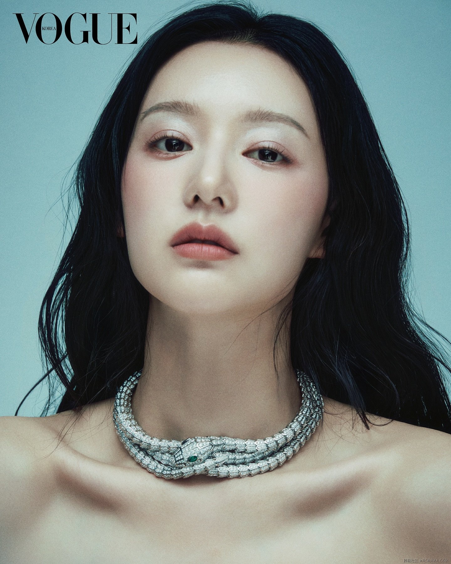 voguekorea_1738738965770.jpg