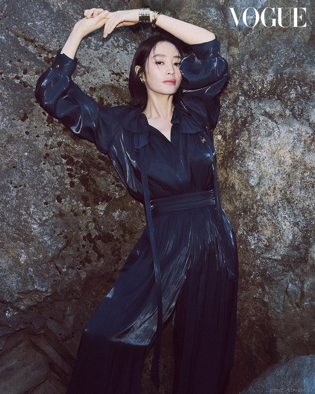voguekorea_1747903388454.jpg