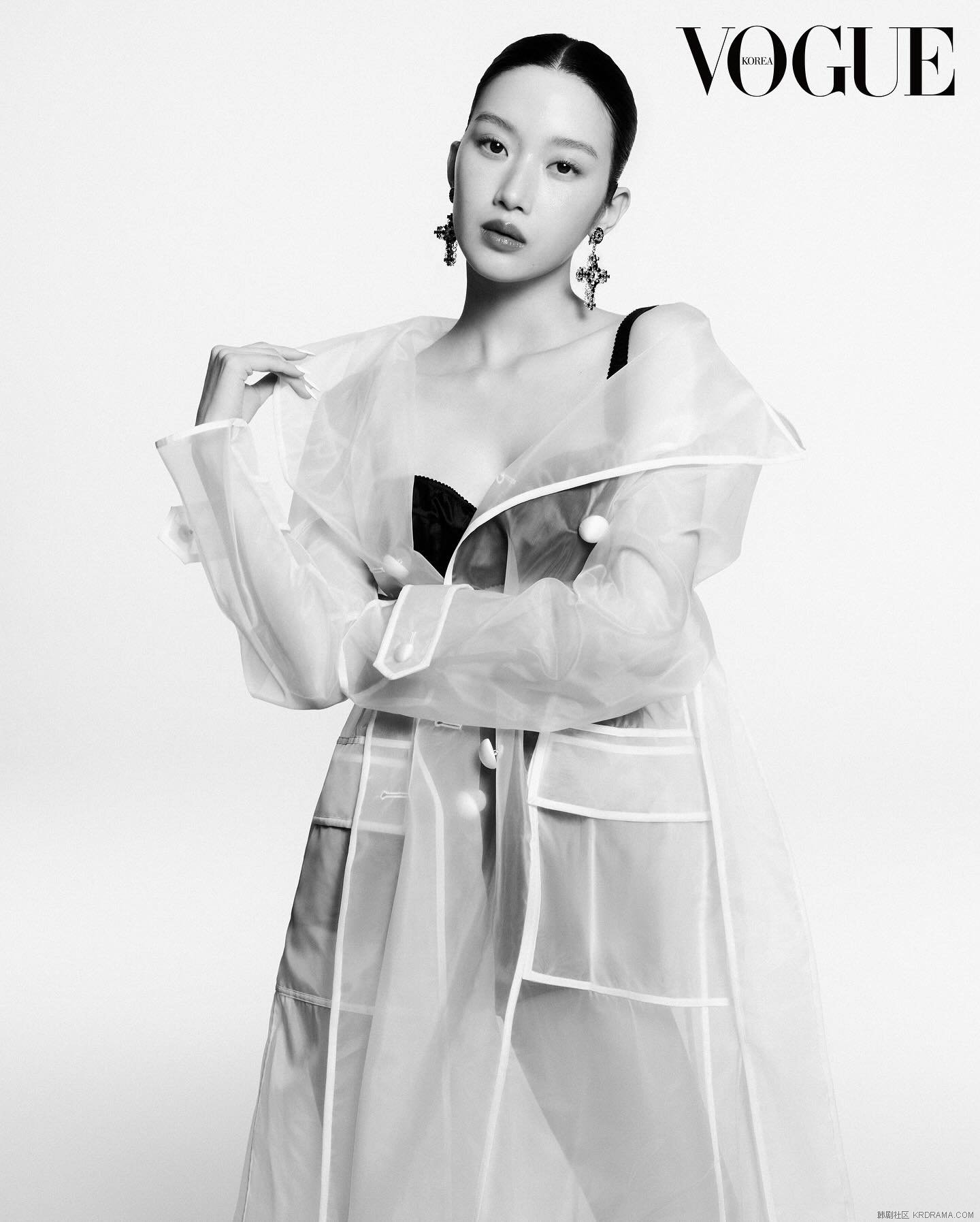 voguekorea_1747903642893.jpg