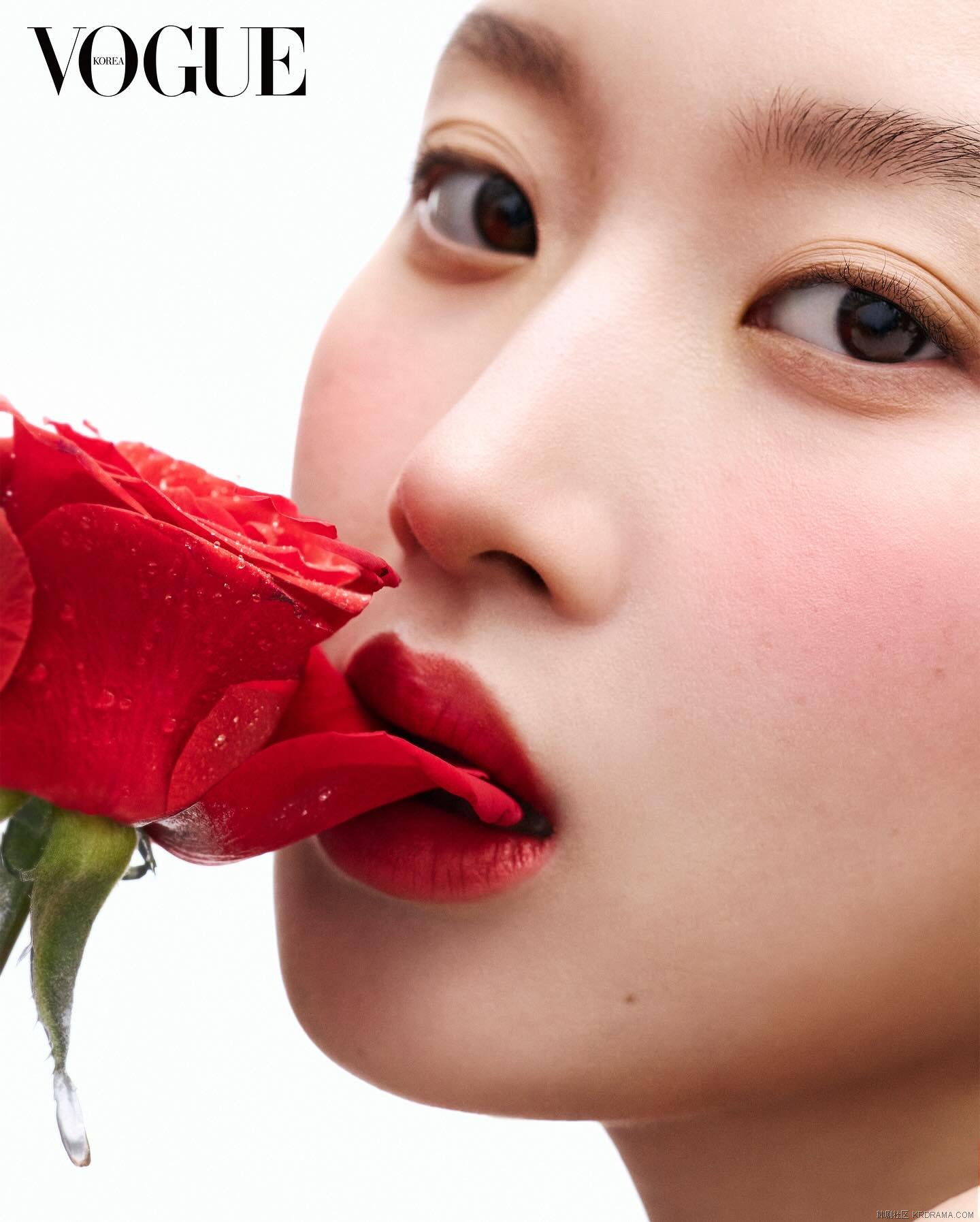 voguekorea_1747903444470.jpg