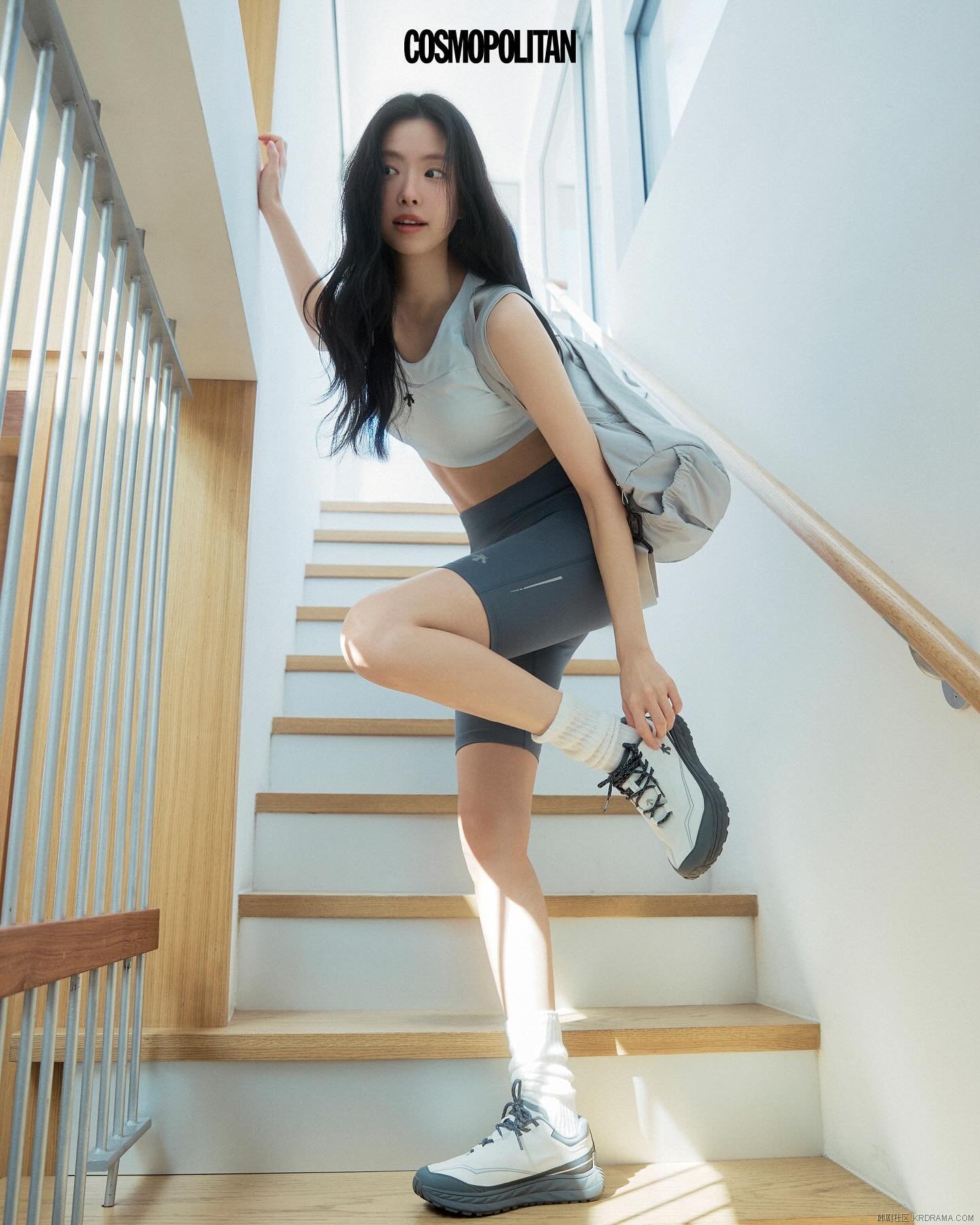cosmopolitankorea_1749446647909.jpg