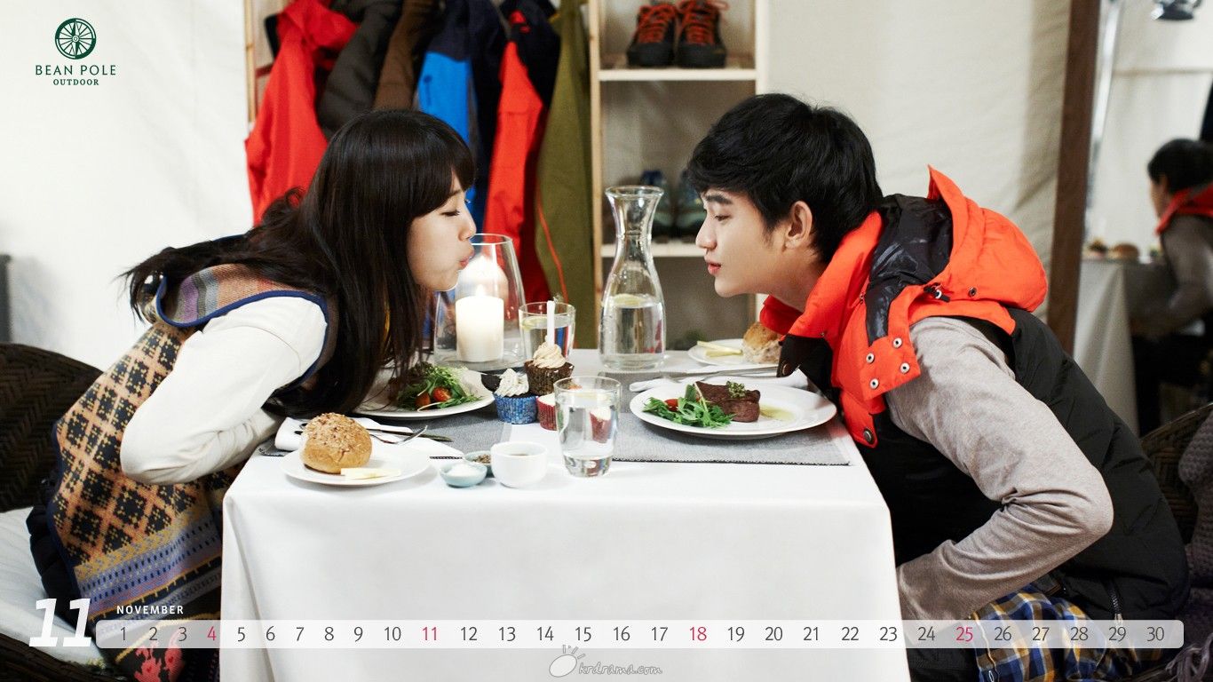 beanpole_wallpaper_1366_768_nov.jpg