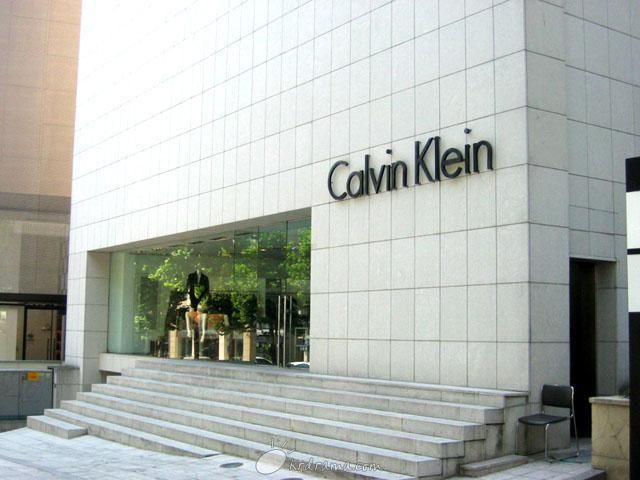 calvin klein2.jpg