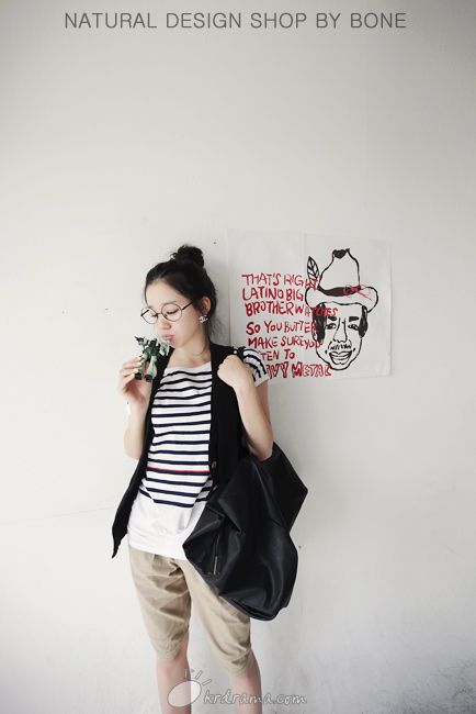 D371895_l.jpg