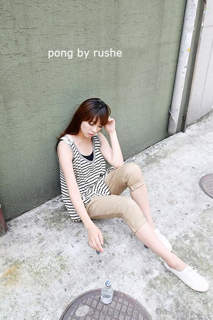 D372156_l.jpg