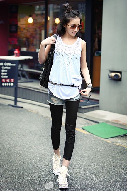 D375779_l.jpg