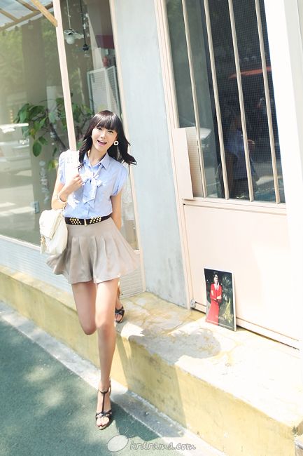 D372421_l.jpg