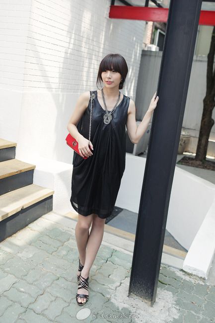 D371025_l.jpg