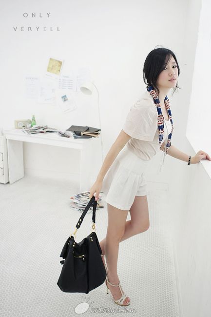 D371724_l.jpg