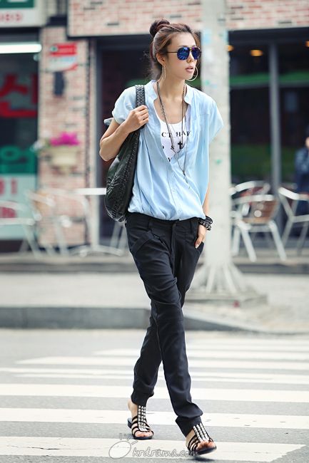 D375815_l.jpg