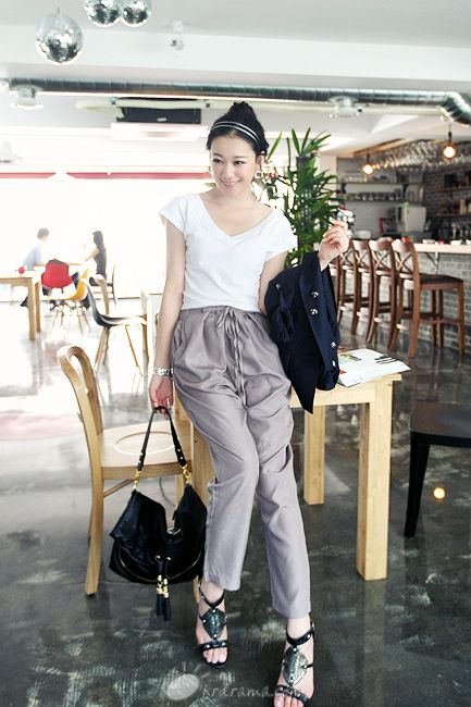 D372362_l.jpg