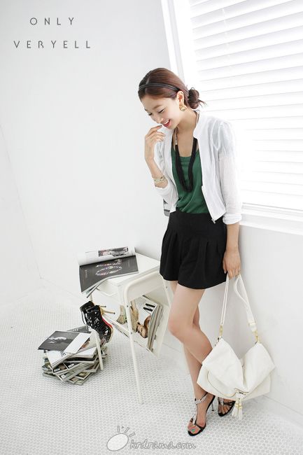 D371723_l.jpg