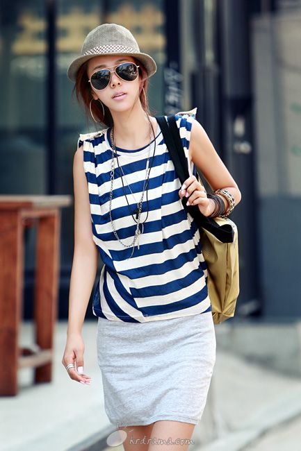 D379906_l.jpg