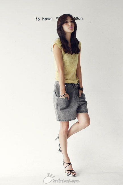 D382245_l.jpg