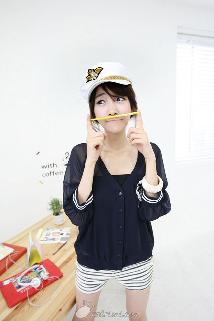 D382765_l.jpg
