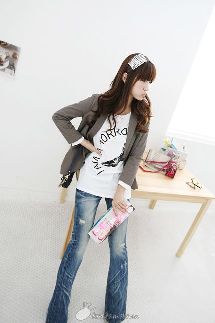 D389739_l.jpg