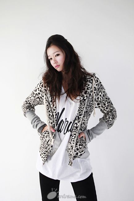 D394423_l.jpg