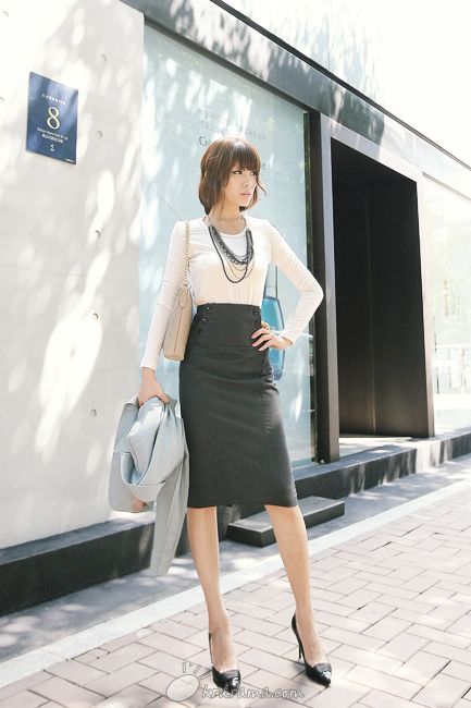 D394803_l.jpg