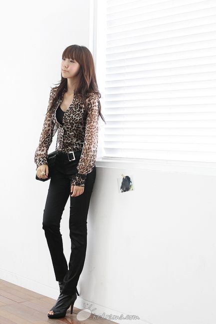 D393714_l.jpg
