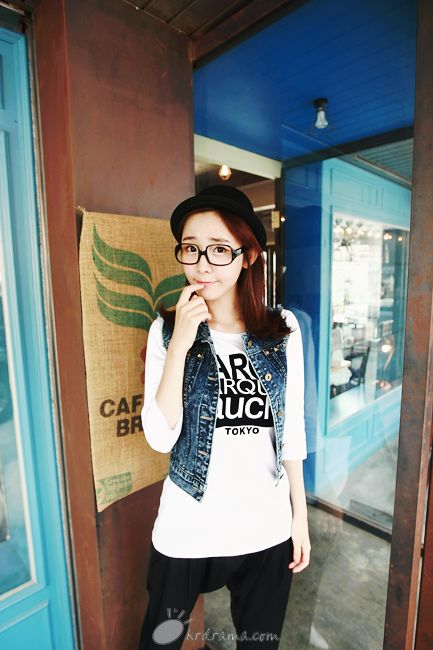 D394027_l.jpg